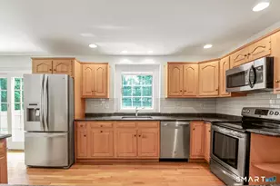 45 Glenbrook Rd, Trumbull, CT 06611 - Photo 4