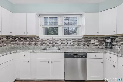 40 Highview Avenue, West Haven, CT 06516 - Photo 22