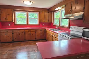 650 Main St N, Woodbury, CT 06798 - Photo 2