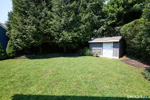 80 Dixon St, Bridgeport, CT 06604 - Photo 38