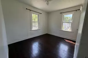 35 Irvington St, New Haven, CT 06513 - Photo 2