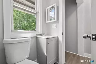 23 Wall St, Waterbury, CT 06705 - Photo 24
