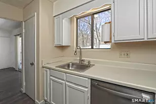 330 Savin Ave, West Haven, CT 06516 - Photo 14