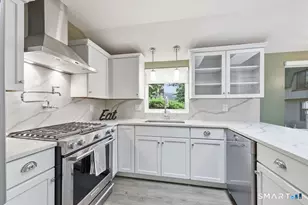 147 Mallard Dr, Avon, CT 06001 - Photo 6