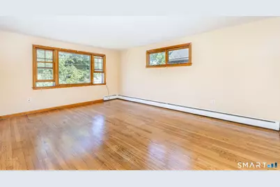257 Hillside Avenue, Hartford, CT 06106 - Photo 8
