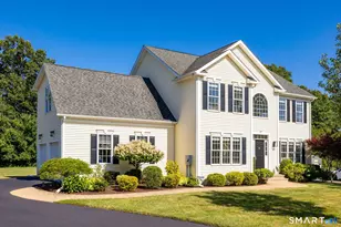 59 Tufts Dr, Manchester, CT 06042 - Photo 2