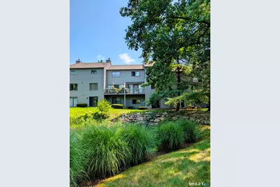 6 Ledgewood Drive #6, Brookfield, CT 06804 - Photo 4