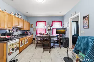 55 Dwight St, New Britain, CT 06051 - Photo 24