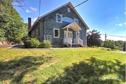 32 Portland Avenue Unit #3, Redding, CT 06896 - Photo 2