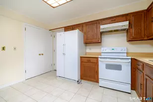 16 Westminster Rd, Stamford, CT 06902 - Photo 14