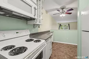 7 Hamilton Ave, Norwalk, CT 06854 - Photo 10