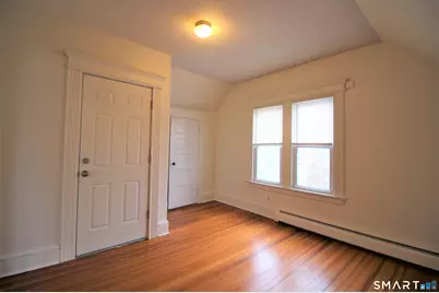19 Nesbit Avenue #3rd Floor, West Hartford, CT 06119 - Photo 4