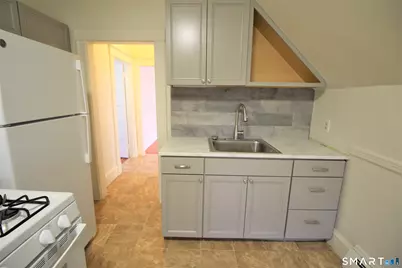 19 Nesbit Avenue #3rd Floor, West Hartford, CT 06119 - Photo 16