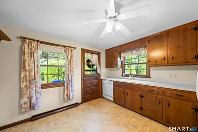 34 Aloha Drive, Enfield, CT 06082 - Photo 4