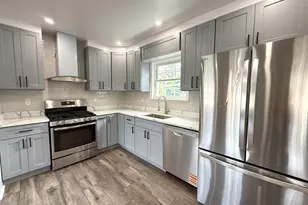 32 Hadley St, Bridgeport, CT 06610 - Photo 6