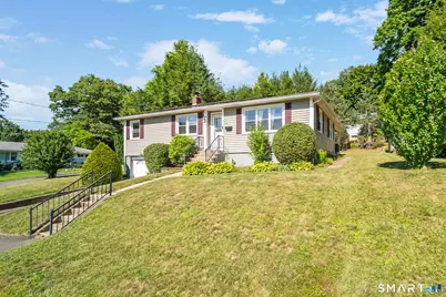 154 Parklawn Drive, Waterbury, CT 06708 - Photo 2