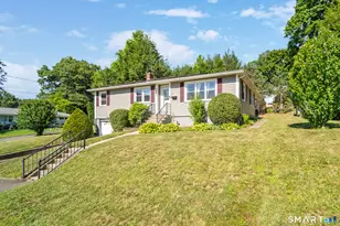 154 Parklawn Dr, Waterbury, CT 06708 - Photo 2