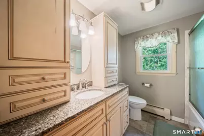 154 Parklawn Drive, Waterbury, CT 06708 - Photo 14