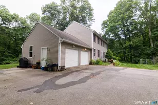 17 Tripp Hollow Rd, Brooklyn, CT 06234 - Photo 2