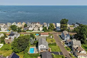 29 Burwell Ave, Milford, CT 06460 - Photo 2