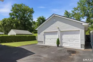 112 Joy Ln, New Britain, CT 06053 - Photo 4