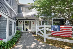 202 Windgate Cir, Monroe, CT 06468 - Photo 2