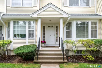180 Turn Of River Road #1B, Stamford, CT 06905 - Photo 2