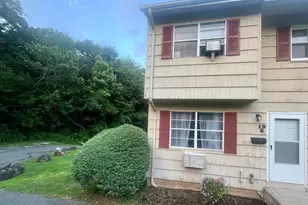 19 Coach Cir, Naugatuck, CT 06770 - Photo 1