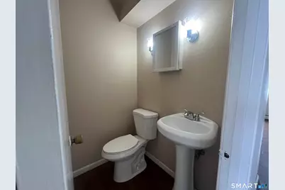 19 Coach Circle #6, Naugatuck, CT 06770 - Photo 6
