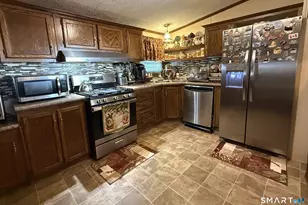 1042 Poquonnock Rd, Groton, CT 06340 - Photo 6