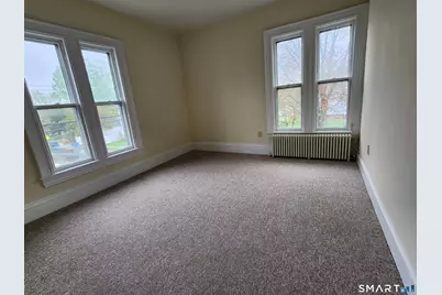 37 Lincoln Avenue #Apt 3, Norwich, CT 06360 - Photo 2