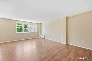 889 Farmington Ave, West Hartford, CT 06119 - Photo 12
