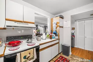 10 Franklin Ave, Hartford, CT 06114 - Photo 8
