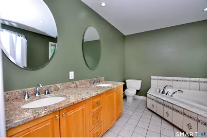 34 Chippenwood Lane, Bristol, CT 06010 - Photo 28
