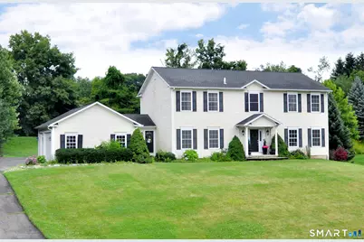 34 Chippenwood Lane, Bristol, CT 06010 - Photo 2