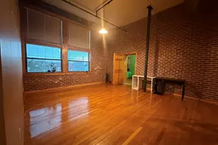 325 Myrtle Ave, Bridgeport, CT 06604 - Photo 4