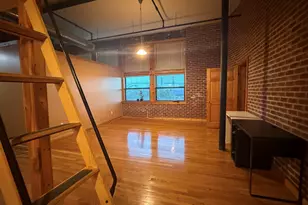 325 Myrtle Ave, Bridgeport, CT 06604 - Photo 6