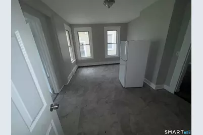 1092 East Main Street, Bridgeport, CT 06608 - Photo 2