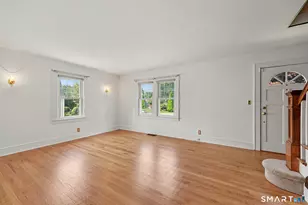 21 Victory Ct, Norwalk, CT 06855 - Photo 4