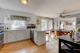 40 Sand Hill Rd, Bristol, CT 06010 - Photo 8