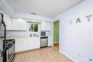 215 Windgate Cir, Monroe, CT 06468 - Photo 16