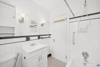 18 East Main Street, Wallingford, CT 06492 - Photo 18