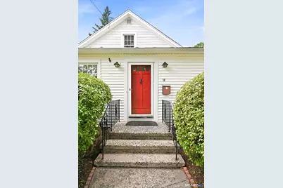 18 East Main Street, Wallingford, CT 06492 - Photo 2