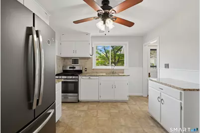 18 East Main Street, Wallingford, CT 06492 - Photo 10