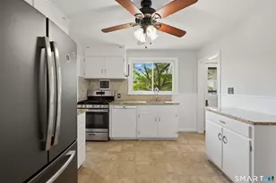 18 E Main St, Wallingford, CT 06492 - Photo 10