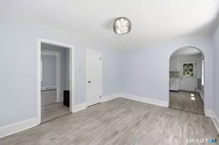 32 Dickerman Ave, Windsor Locks, CT 06096 - Photo 6
