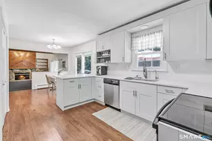 20 Westminster Ct, Milford, CT 06461 - Photo 6