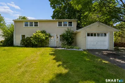 33 Assisi Way, Norwalk, CT 06854 - Photo 1