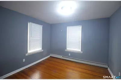 807 Brewster Street, Bridgeport, CT 06605 - Photo 8