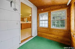 106 Townsend Ave, Waterbury, CT 06705 - Photo 10